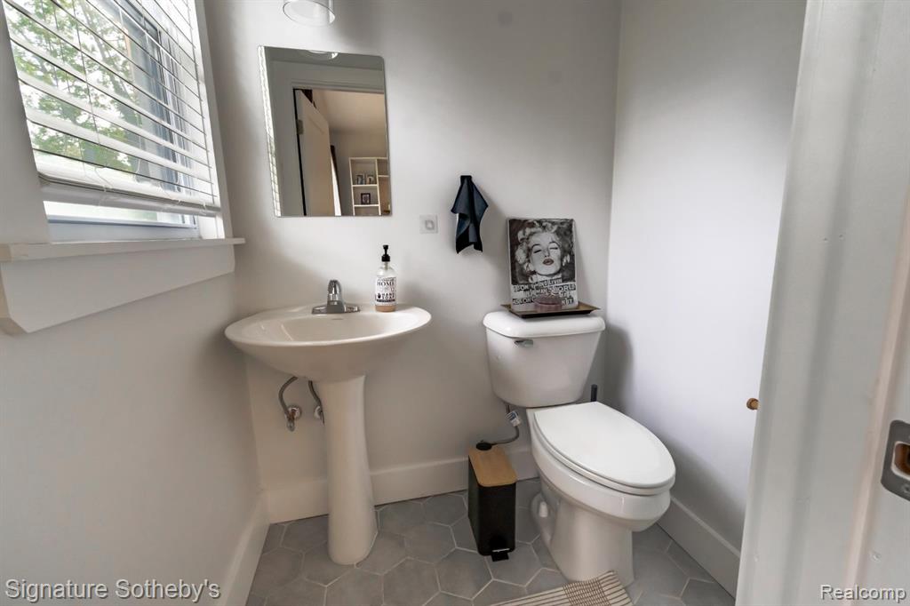 2552 Fischer Street, Inkster, MI 48214 — Photo 11