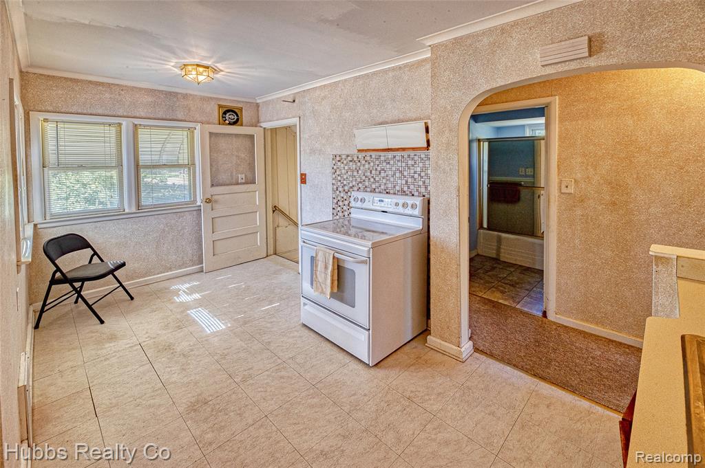 5305 Lapeer Road, Burton, MI 48509 — Photo 18