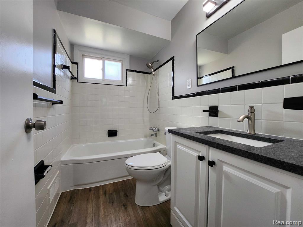 24593 Rosalind Avenue, Eastpointe, MI 48021 — Photo 12