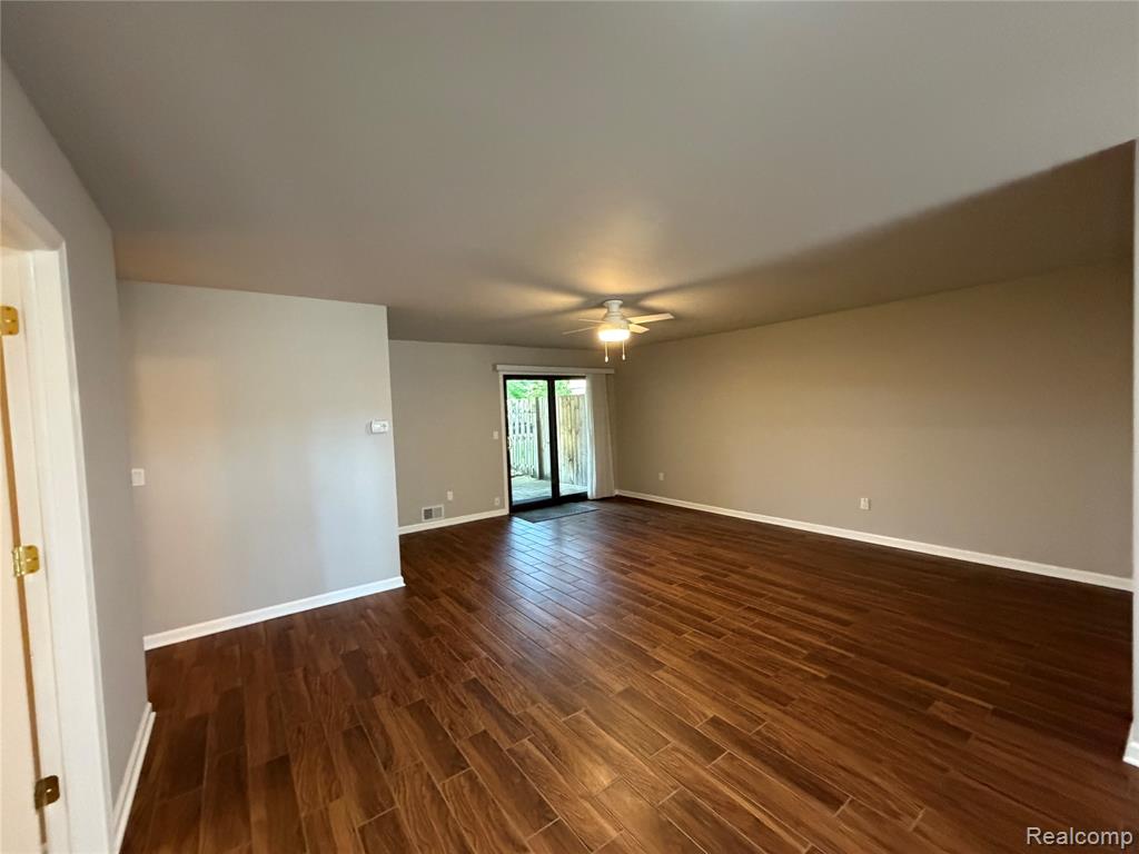 5220 W Utica Road, Utica, MI 48317 — Photo 7