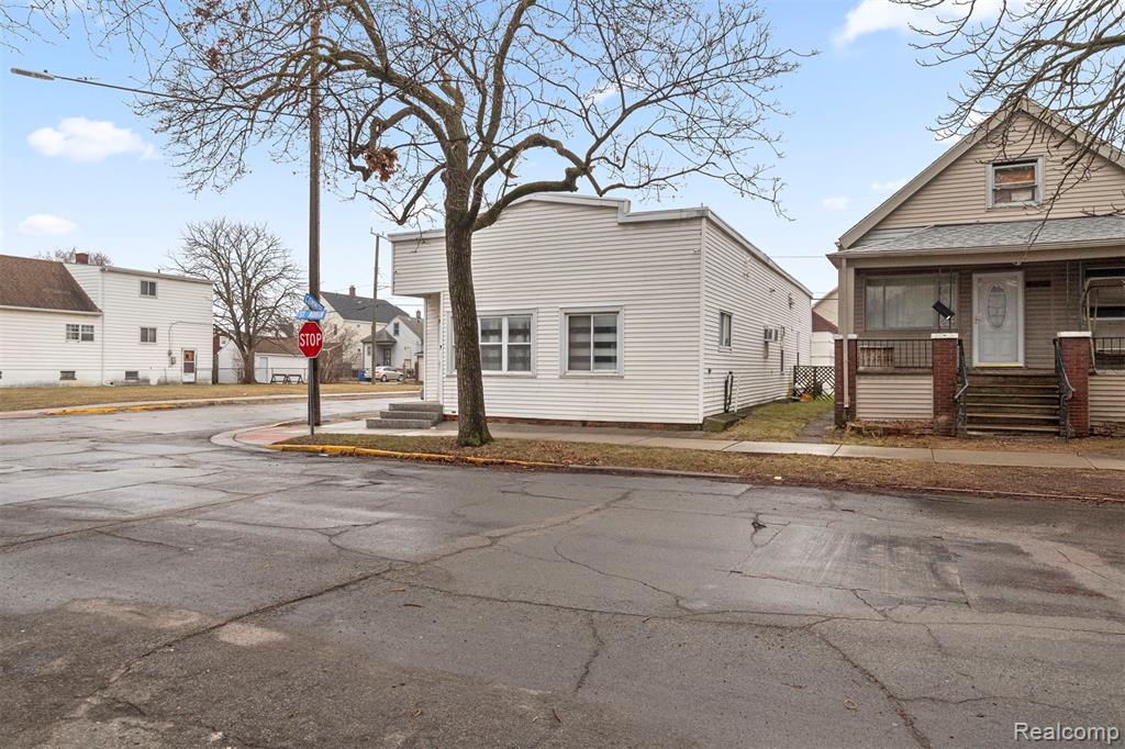12001 Saint Aubin Street, Hamtramck, MI 48212 — Photo 4