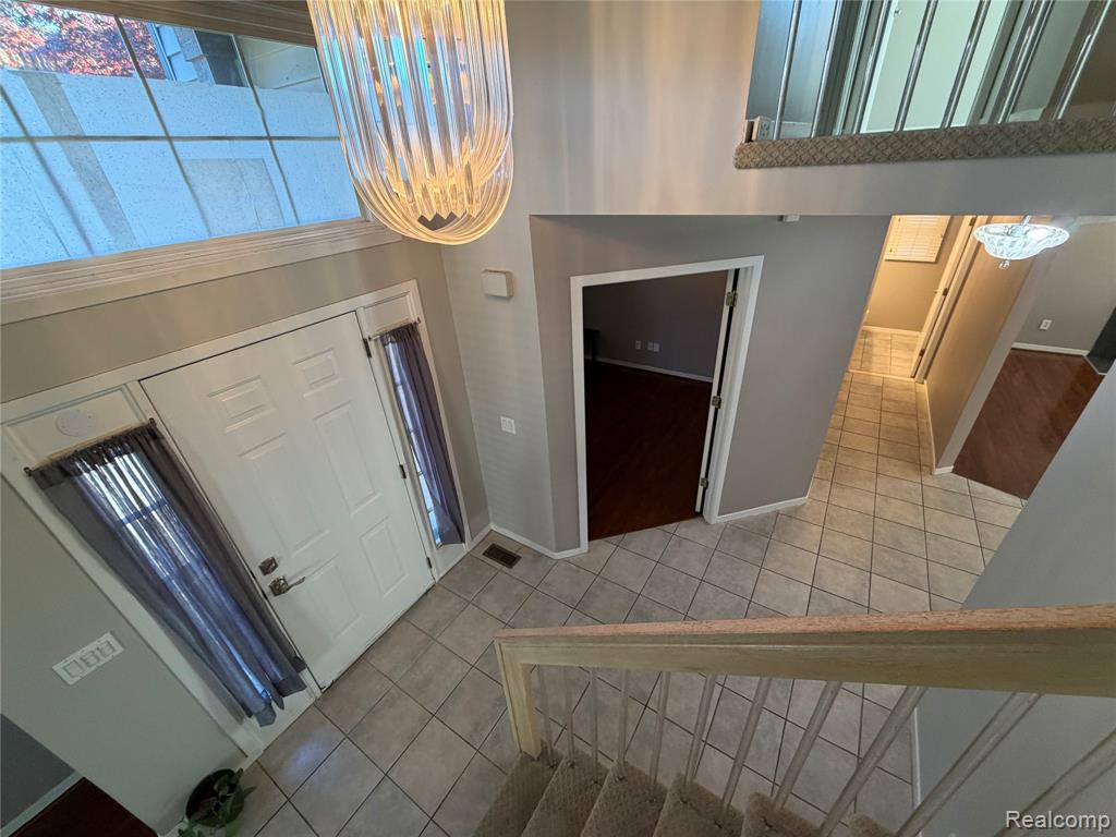 39588 Squire, Novi, MI — Photo 4