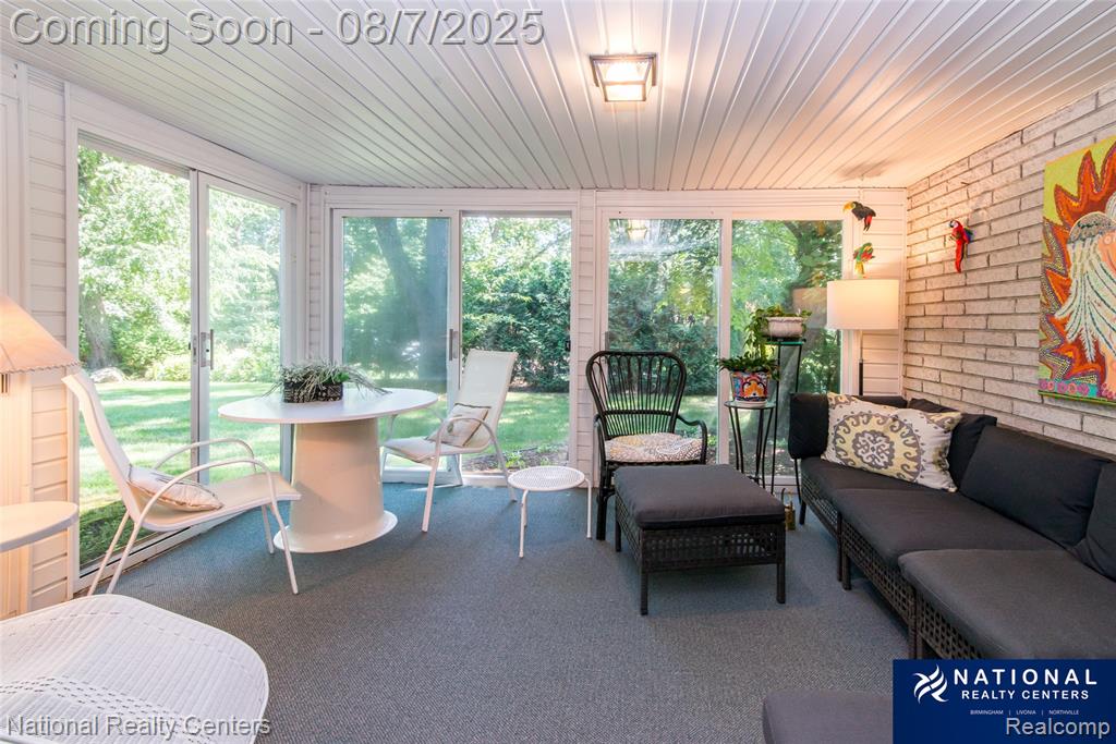 4933 Malibu Drive, Bloomfield Hills, MI 48302 — Photo 63