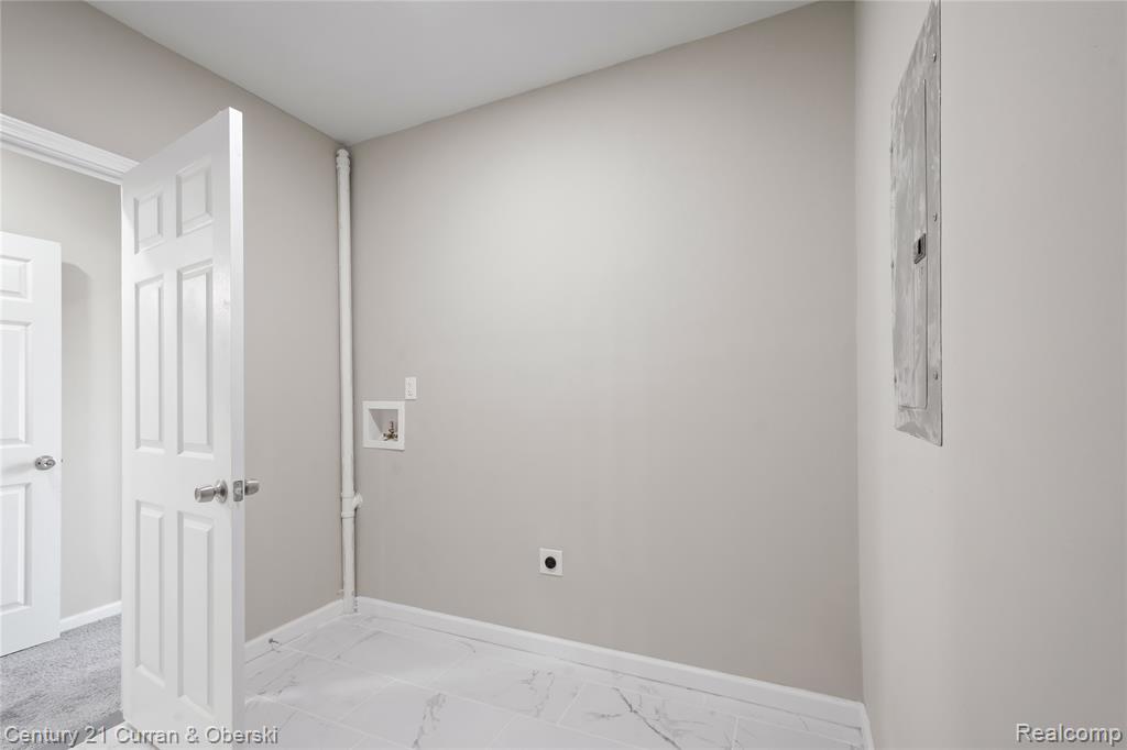 65 Melbourne Street, Detroit, MI 48202 — Photo 32