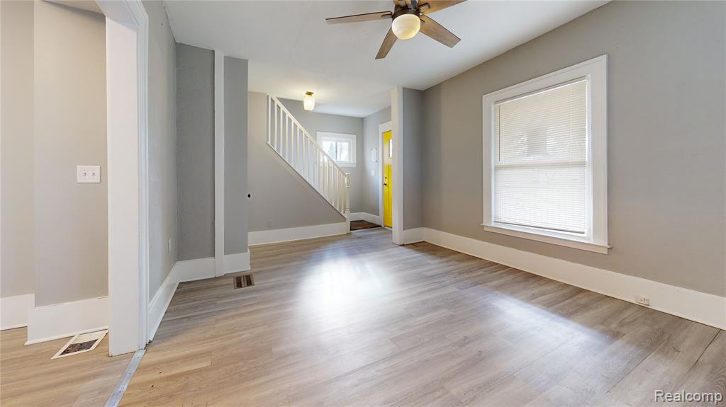 44 Lincoln Street, Pontiac, MI 48341 — Photo 11