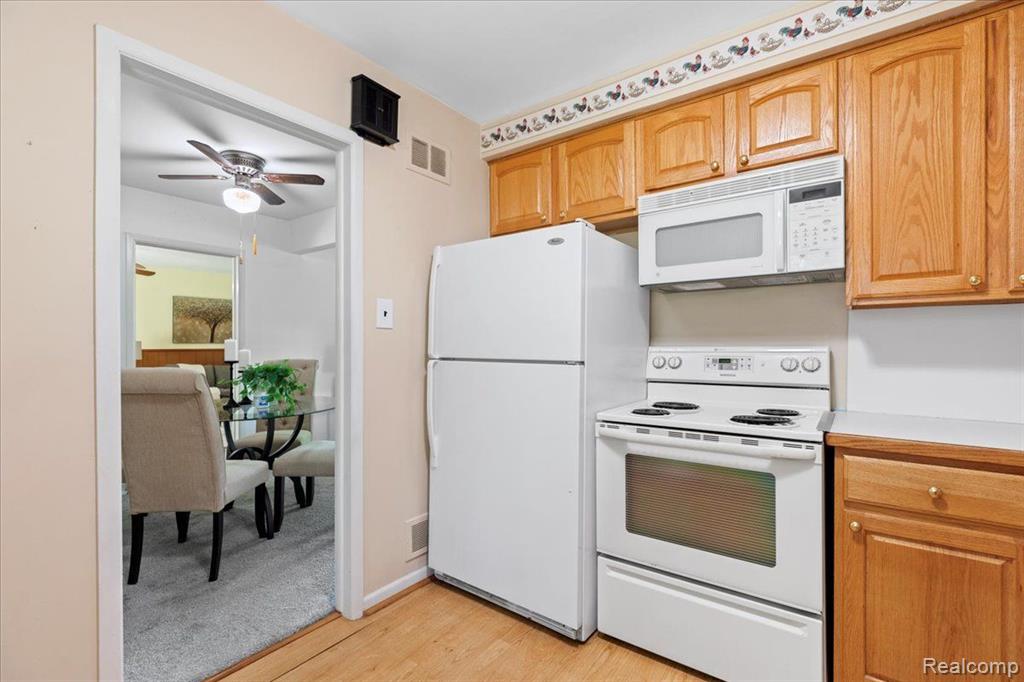 6161 ASCENSION Street, Clarkston, MI 48348 — Photo 16