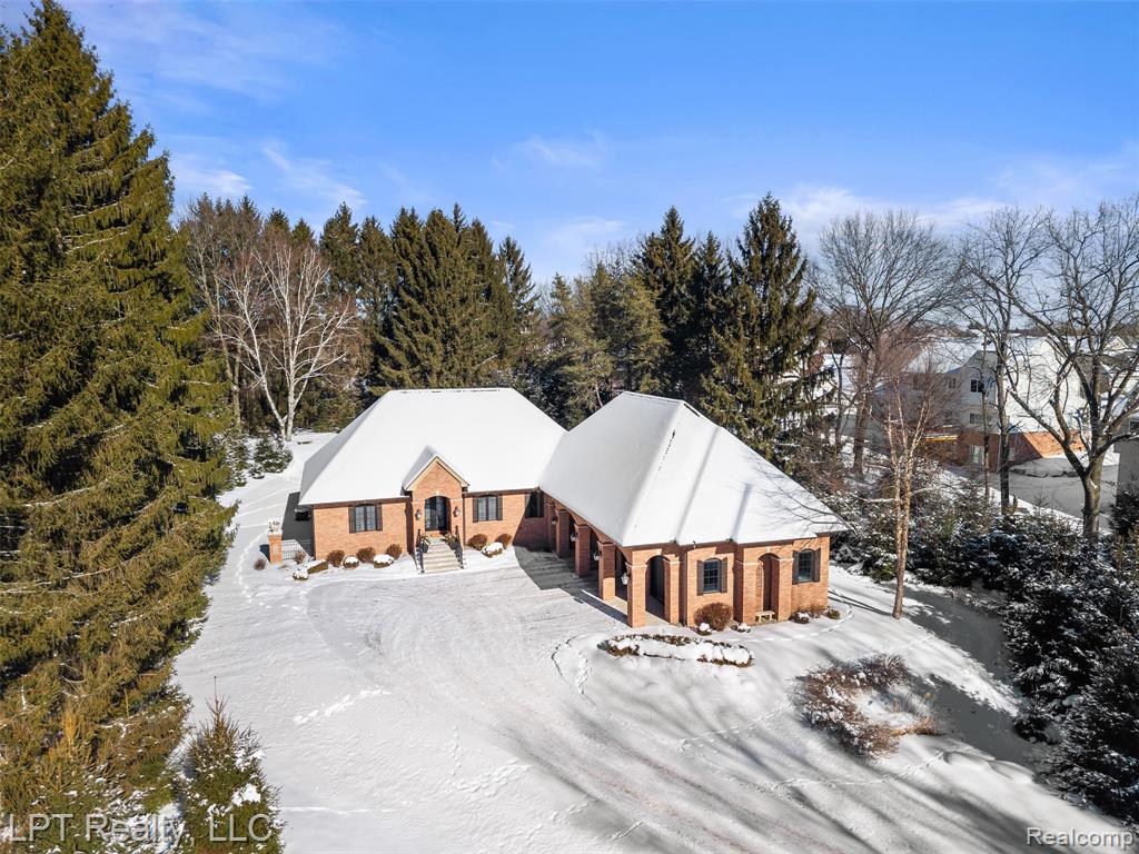 4525 Mapleton Drive, Howell, MI 48843 — Photo 46