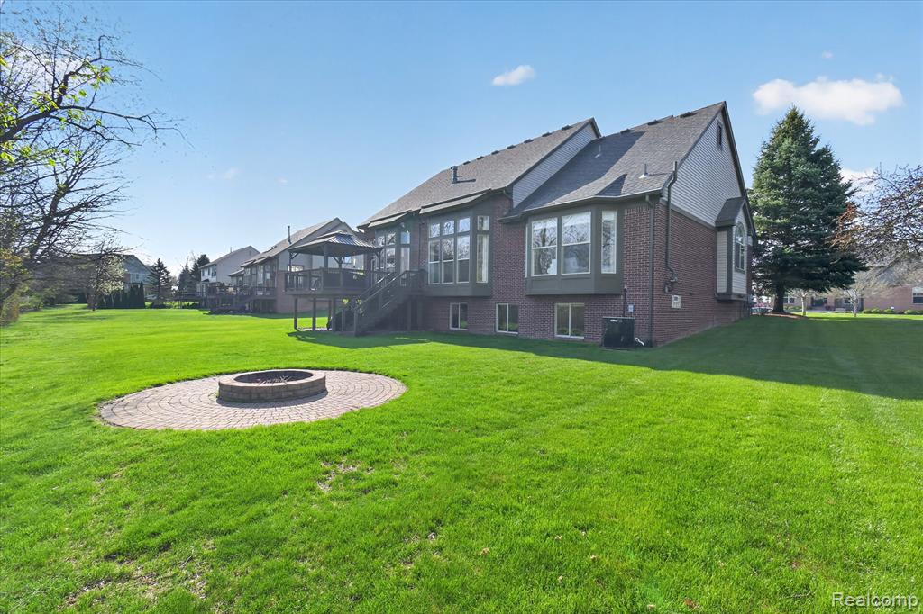 3226 Estate View Court, Commerce Twp, MI 48382 — Photo 53