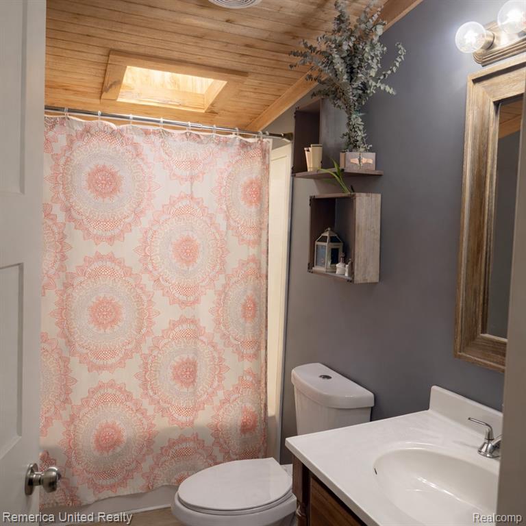 8687 Littlefield Lane, Alanson, MI 49706 — Photo 10