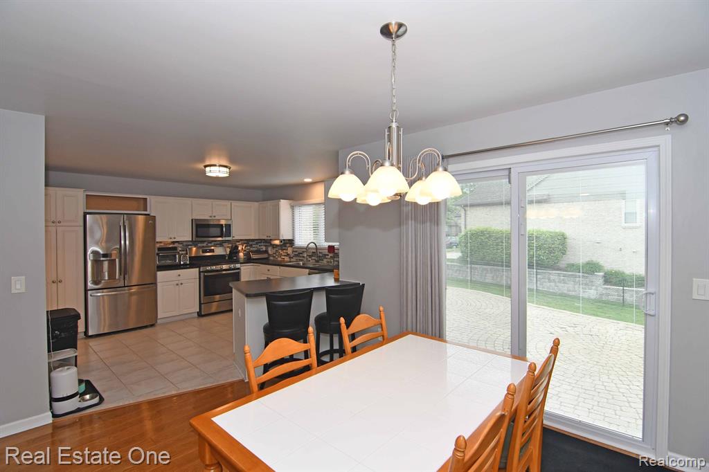 42388 Shulock Drive, Clinton Twp, MI 48038 — Photo 11
