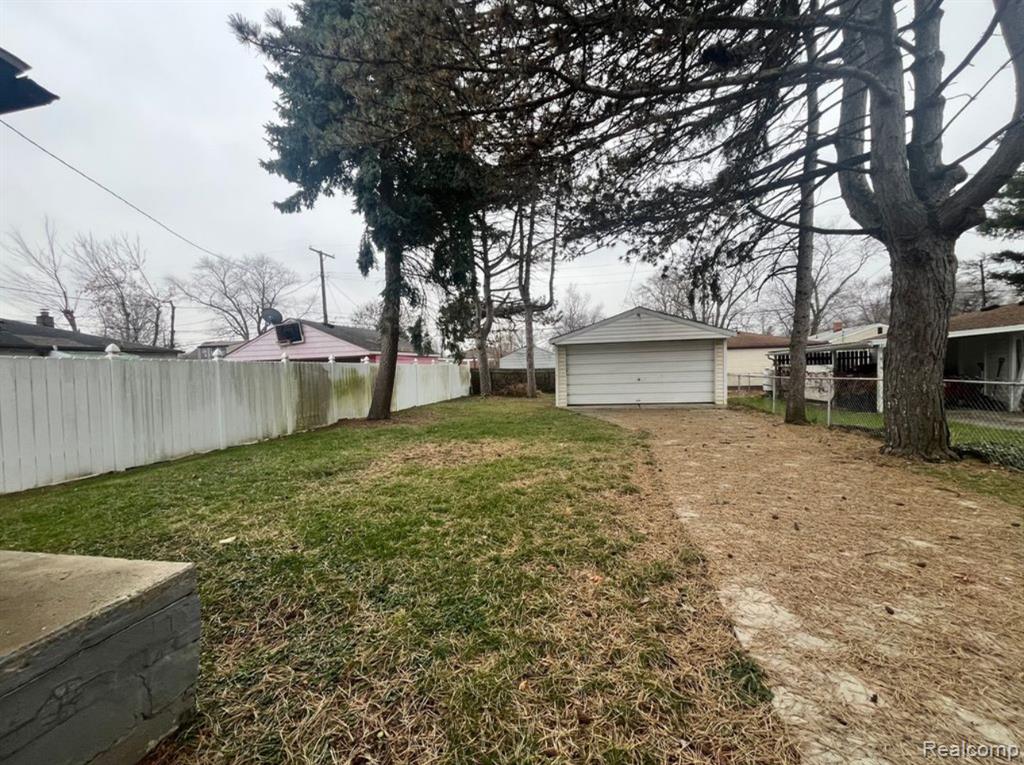 5644 Gertrude Street, Dearborn Heights, MI 48125 — Photo 15