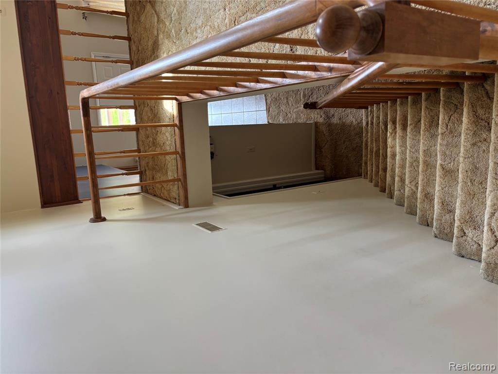 885 Lake Forest Drive, Lapeer, MI 48446 — Photo 14