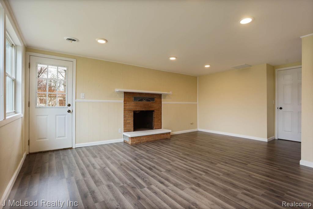 215 ARROWHEAD Drive, Prudenville, MI 48651 — Photo 19