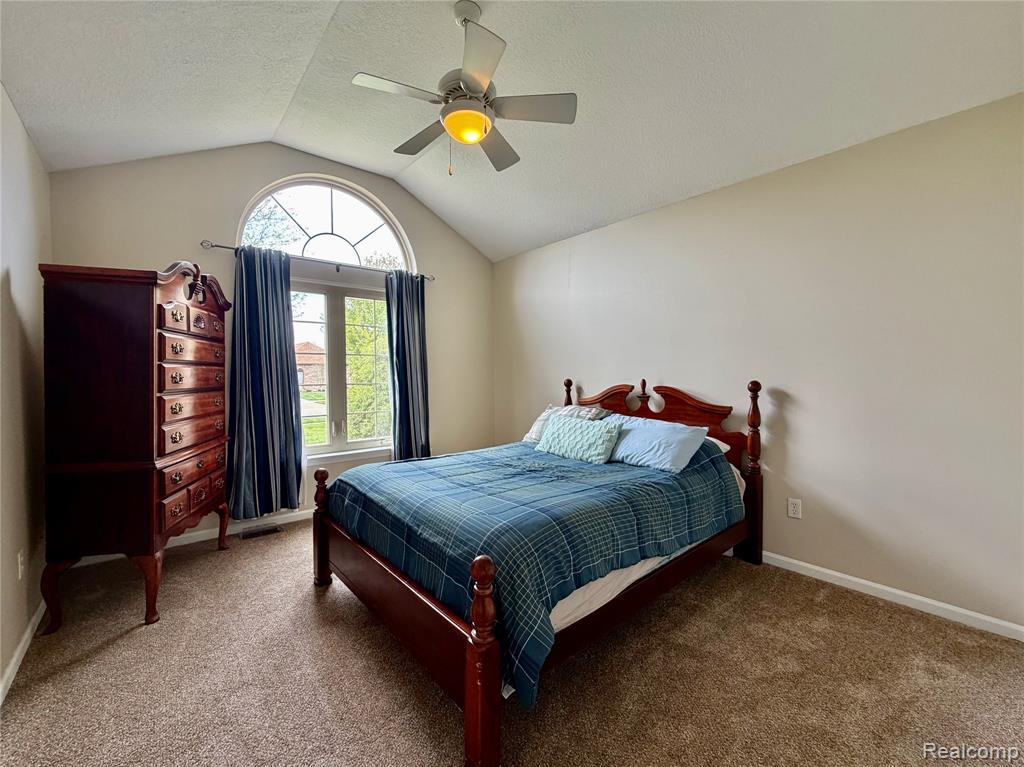 23601 Oakleigh Avenue, Woodhaven, MI 48183 — Photo 23