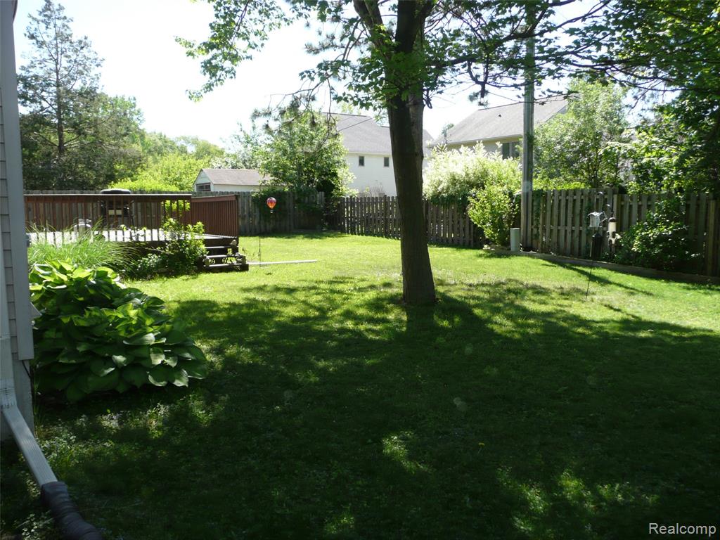 2388 Ava, Howell, MI 48843 — Photo 5