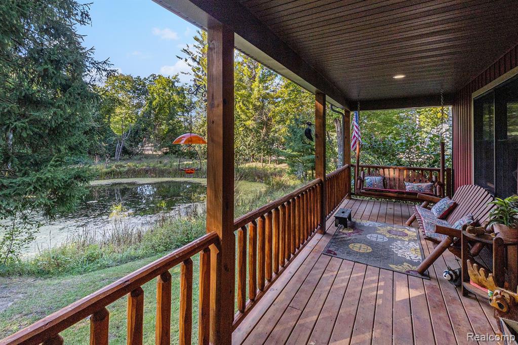 8630 HIDDEN LAKE Drive, Howell, MI 48855 — Photo 18