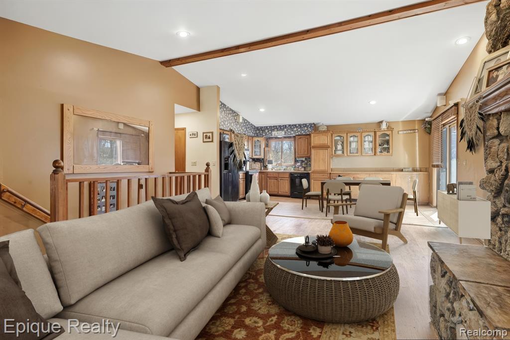 3813 Watuga Street, Commerce Twp, MI 48390 — Photo 5