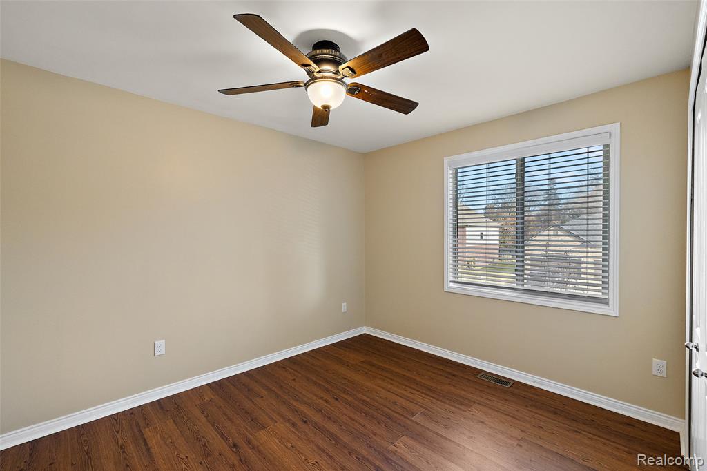 46267 Terrace Drive, Shelby Twp, MI 48317 — Photo 34