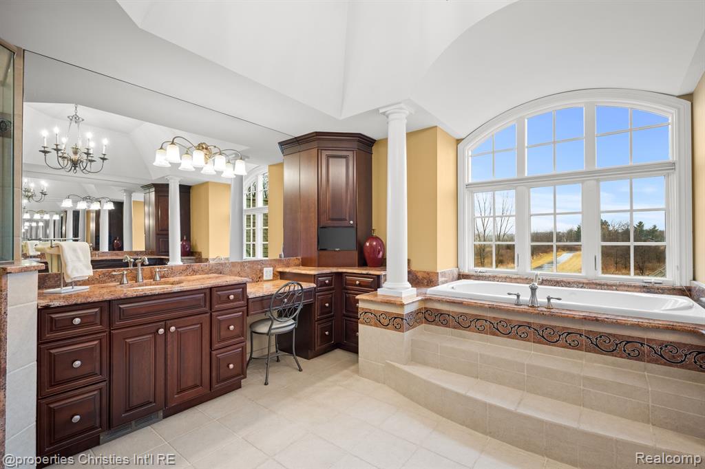 59801 E 8 MILE Road, South Lyon, MI 48178 — Photo 34