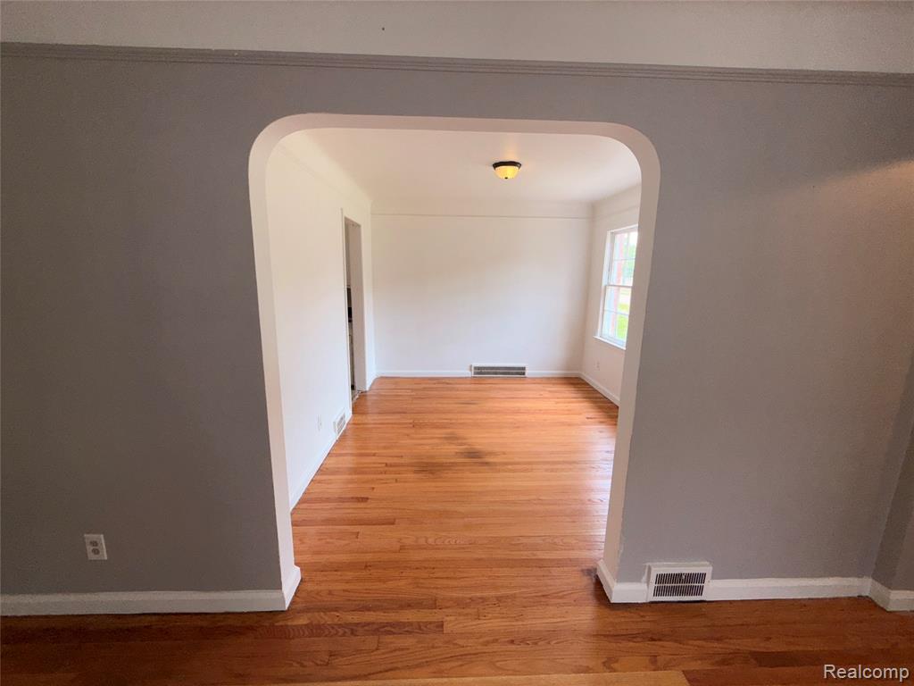 5565 Oldtown Street, Detroit, MI 48224 — Photo 5