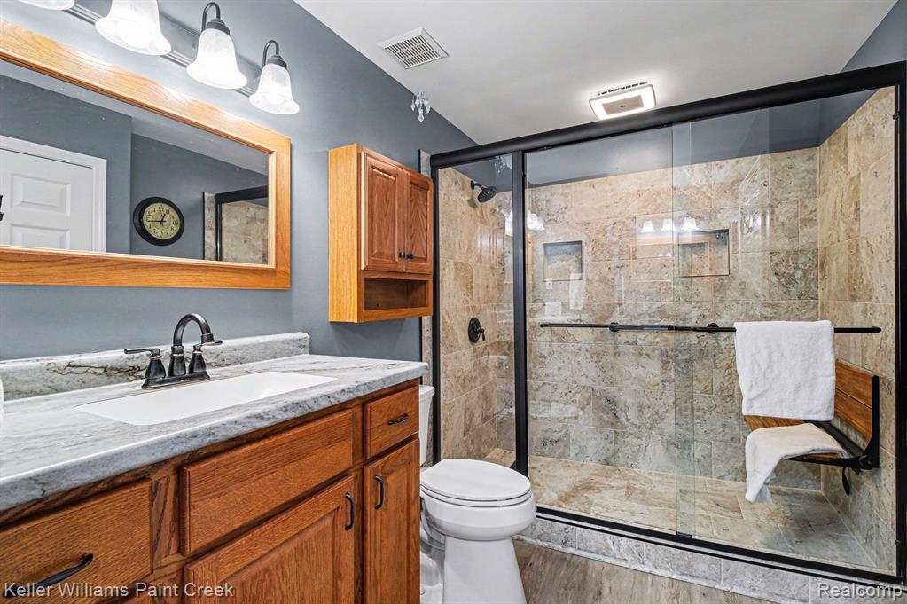 63 Burniah Lane, Lake Orion, MI 48362 — Photo 14