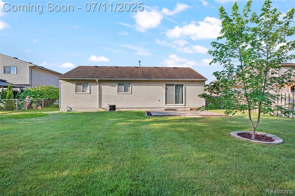 43702 Stuart Drive, Canton, MI 48187 — Photo 27
