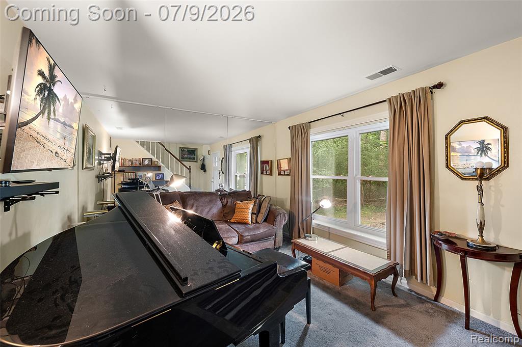 930 Little Hill Court, Rochester Hills, MI 48307 — Photo 23