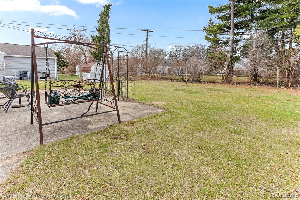 880 Virginia Street, Plymouth, MI 48170 — Photo 24