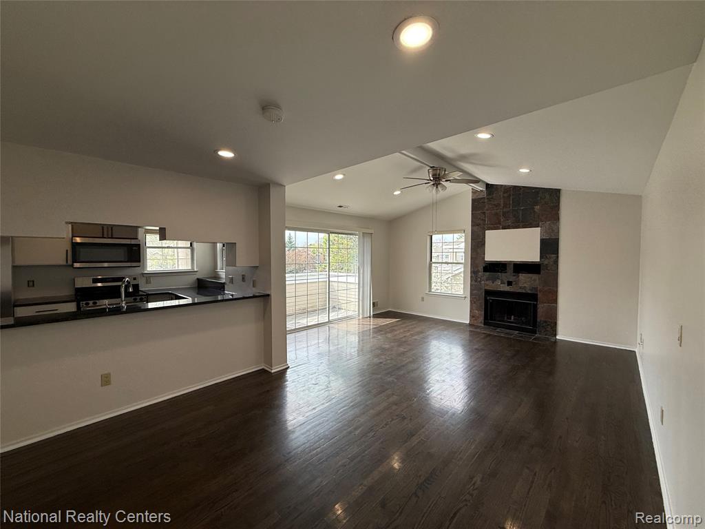 6677 Chimney Sweep, West Bloomfield, MI — Photo 7