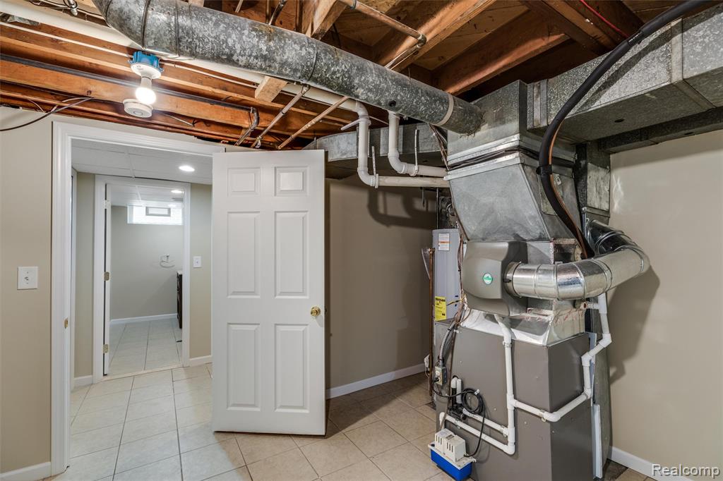 4410 Rosewold Avenue, Royal Oak, MI 48073 — Photo 27