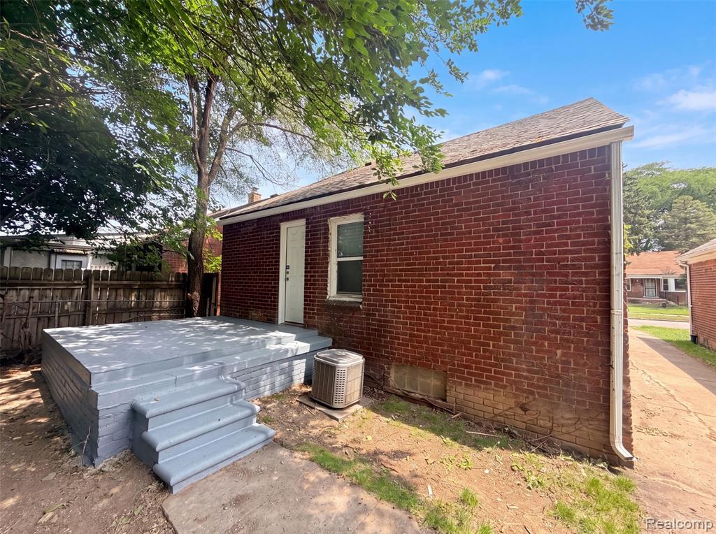 16853 Saint Marys Street - Photo 5
