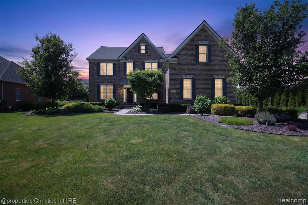 46592 Pinehurst Circle N - Photo 2