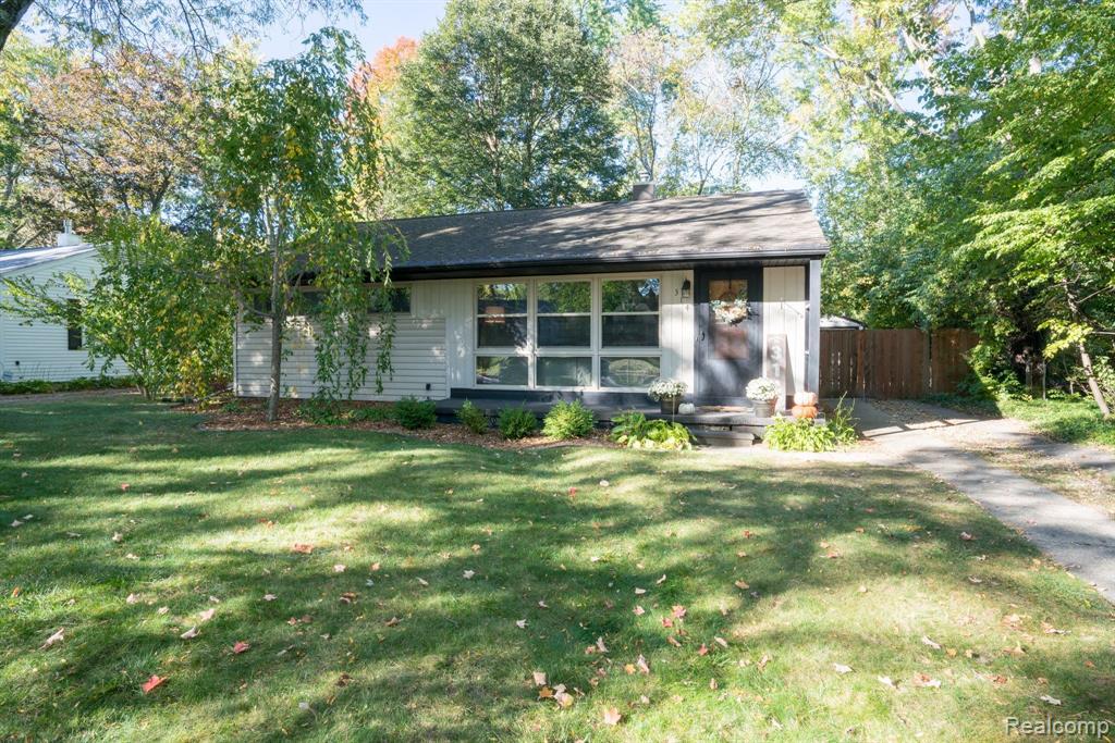 314 GRALAKE Avenue, Ann Arbor, MI 48103 — Photo 4