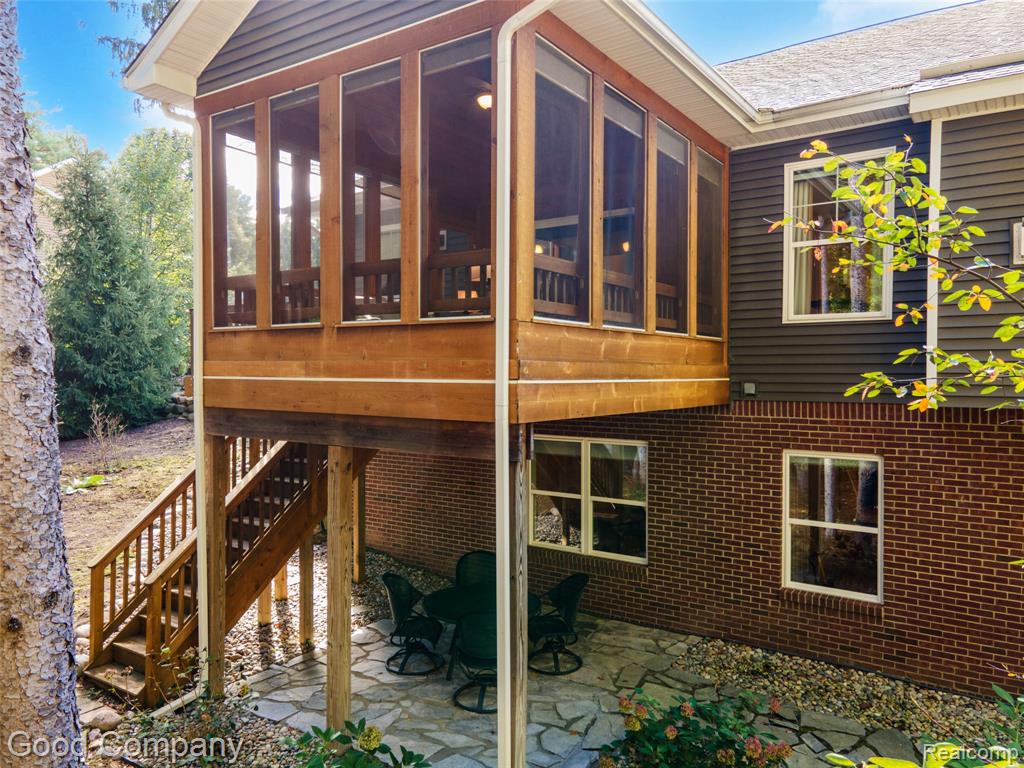 8726 Sunrise Mist Drive, Pinckney, MI 48169 — Photo 53