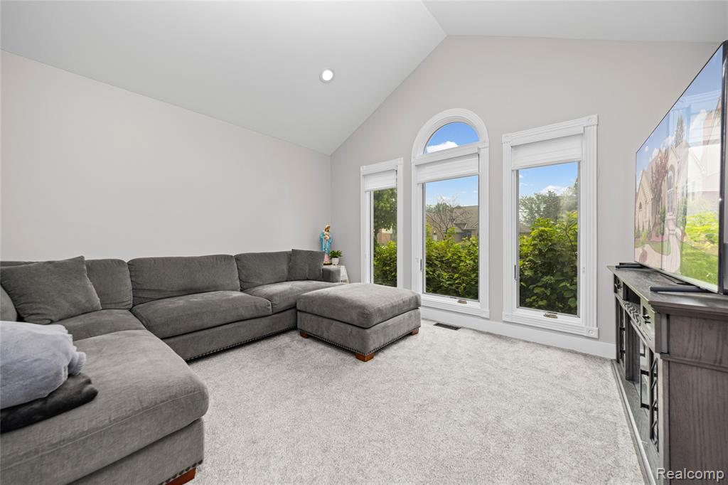 43352 Chardonnay Drive, Sterling Heights, MI 48314 — Photo 27
