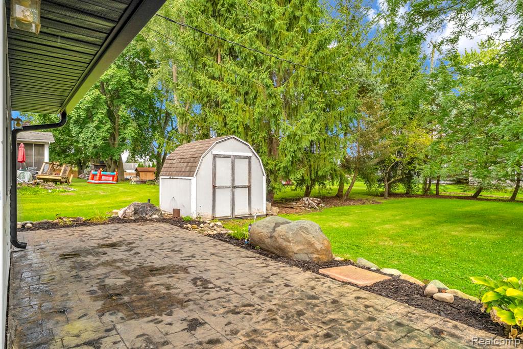 538 N Neeper Street, Capac, MI 48014 — Photo 29