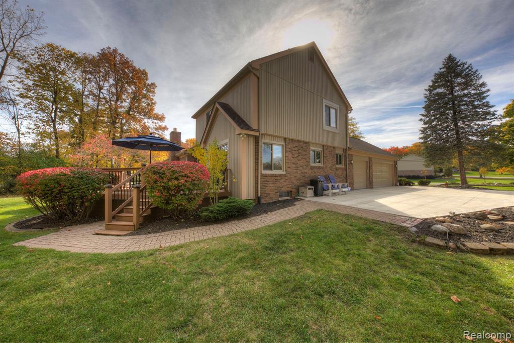 46821 ELMSMERE Drive, Northville, MI 48167 — Photo 58