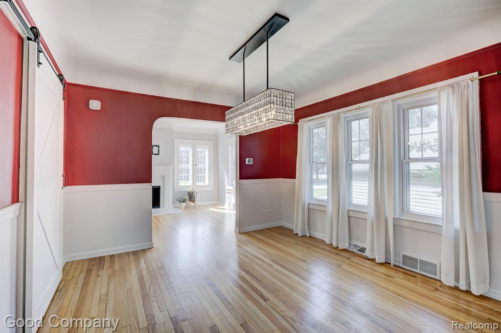 934 Lockwood Road, Royal Oak, MI 48067 — Photo 15