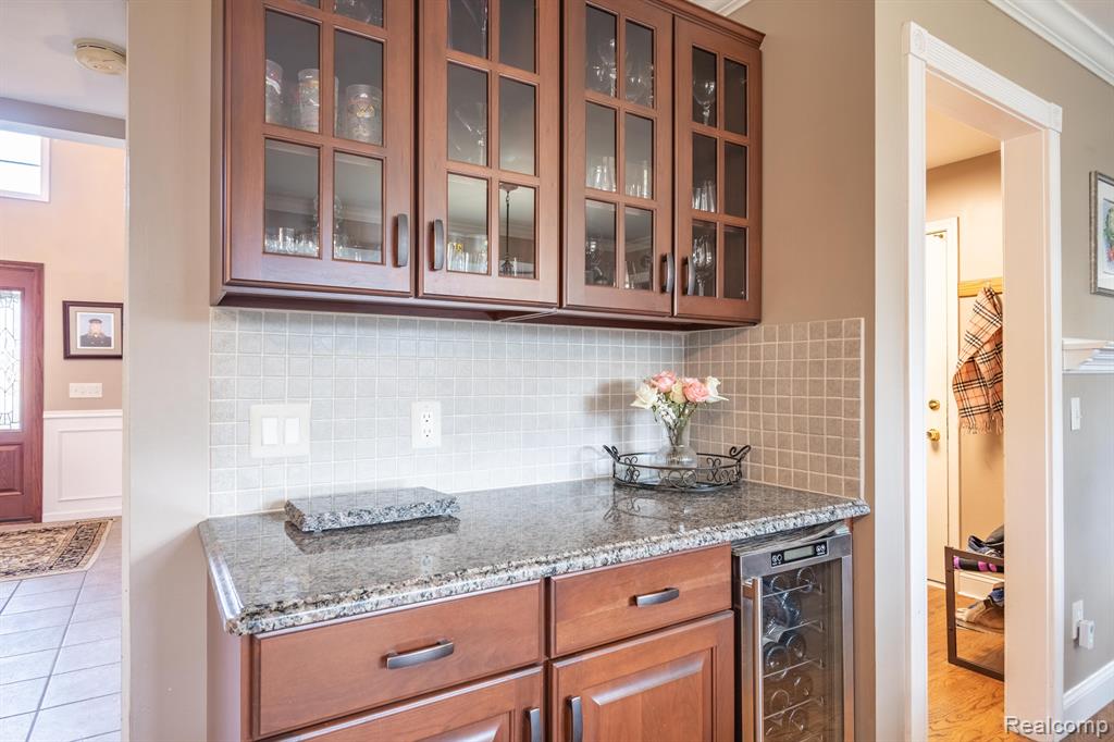 49035 QUAIL RUN Drive S, Plymouth, MI 48170 — Photo 18