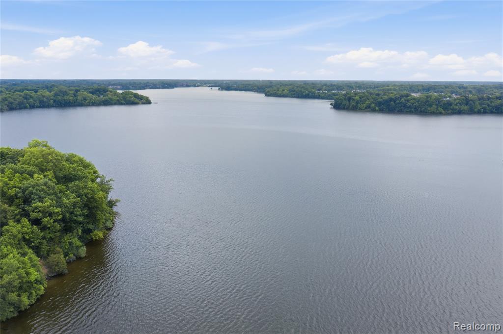 1695 Cliffs Landing, 302, Ypsilanti, MI 48198 — Photo 44