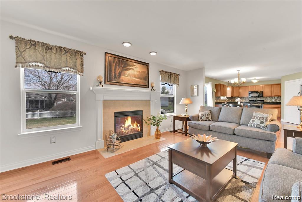 442 Princeton Drive, South Lyon, MI 48178 — Photo 3