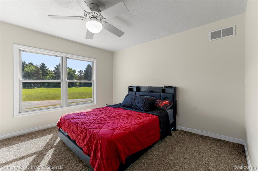 2732 Carric Court, Jackson, MI 49201 — Photo 13