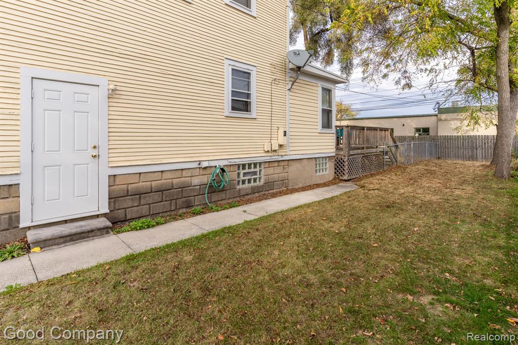 909 S Center Street, Royal Oak, MI 48067 — Photo 5