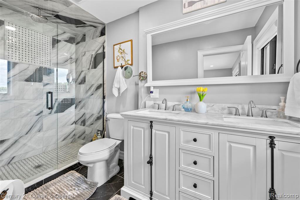4255 Lakewood Drive, Waterford, MI 48329 — Photo 19