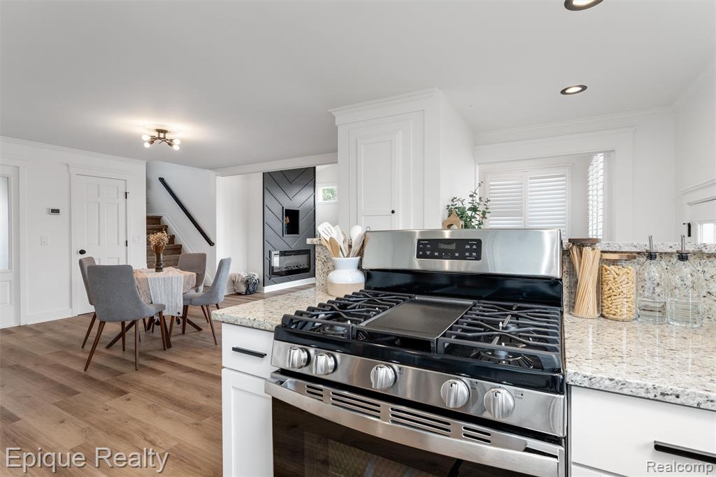 800 Kimberly, Lake Orion, MI 48362 — Photo 14