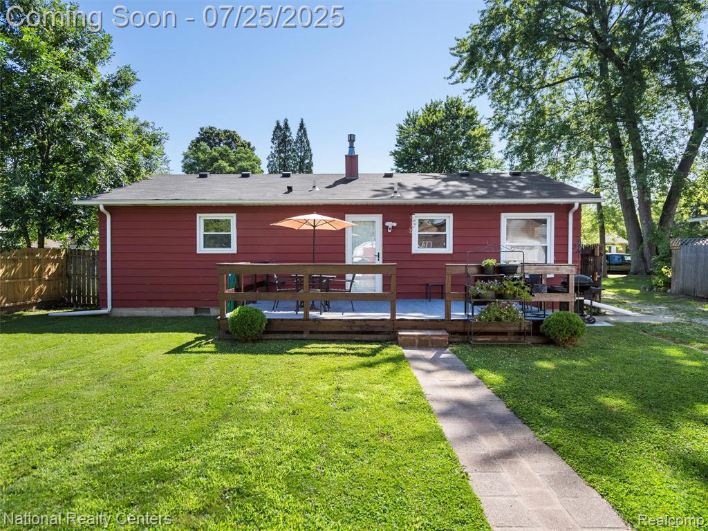 407 Crescent Avenue, Holly, MI 48442 — Photo 18