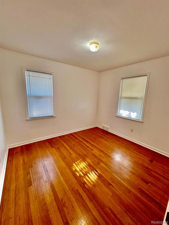 6790 WINONA Avenue, Allen Park, MI 48101 — Photo 8