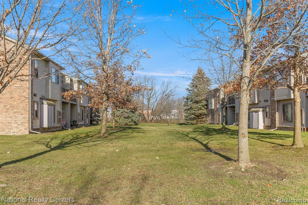 42732 LILLEY POINTE Drive, Canton, MI 48187 — Photo 18