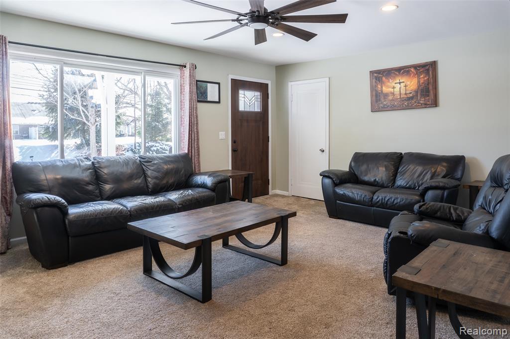 4701 Clintonville Road, Clarkston, MI — Photo 2