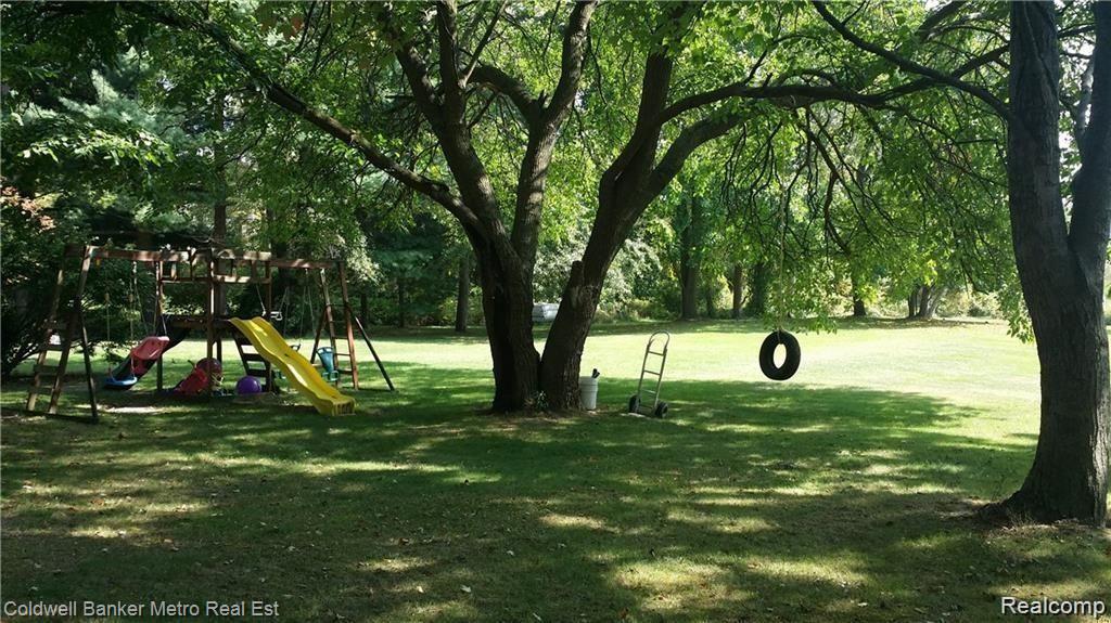 6741 HIGHLAND Road, Waterford, MI 48327 — Photo 3